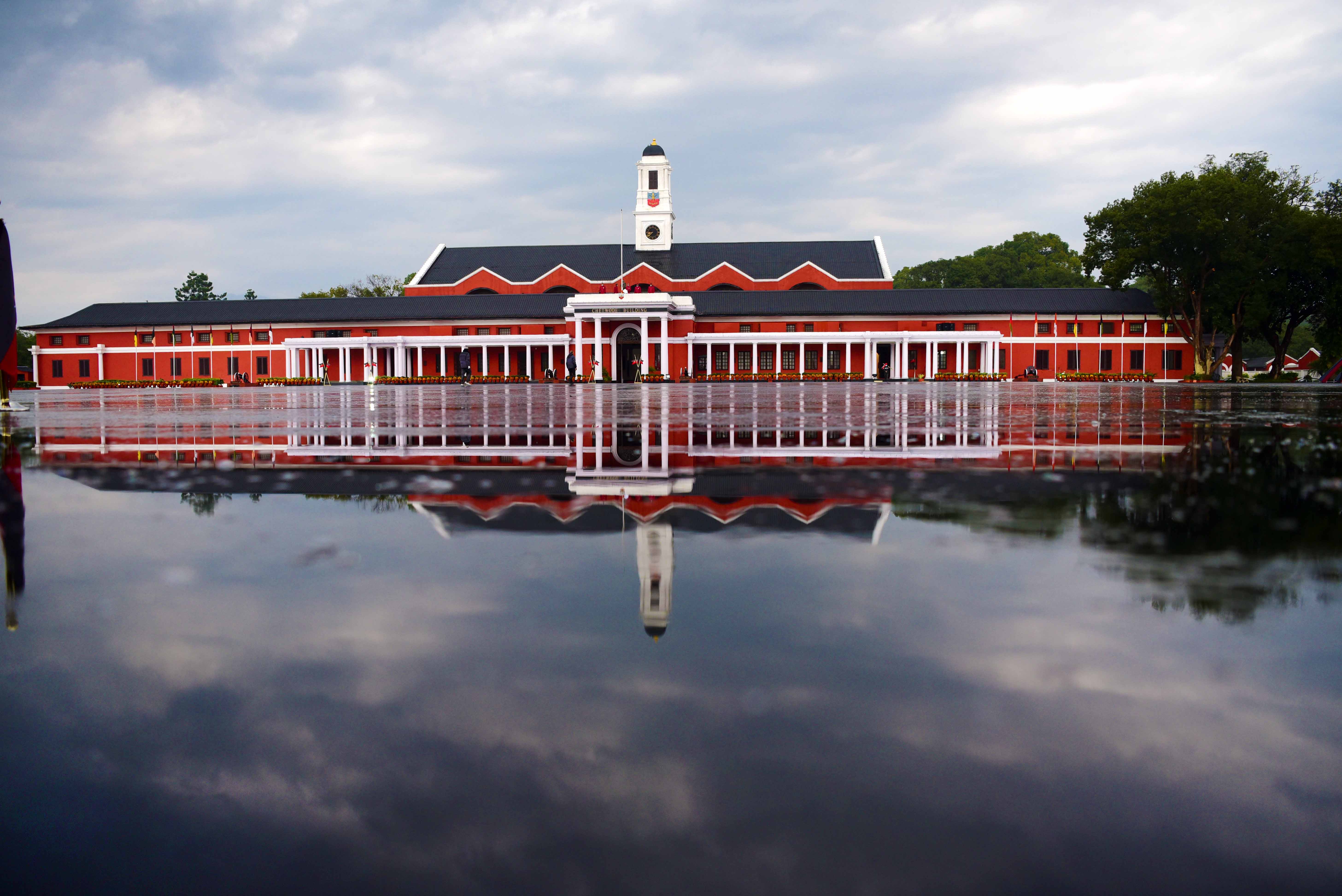 Military Academy Local
